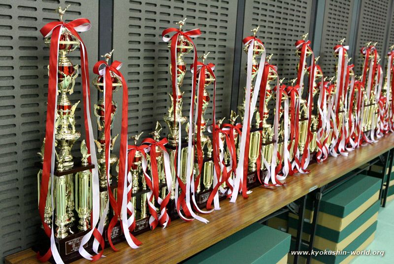 Trophees for the winners	